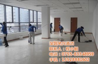 福永工廠開荒保潔價(jià)格解析 深圳龍興清潔專業(yè)服務(wù)與家居裝飾關(guān)聯(lián)